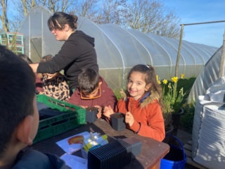 1caafb91-3db3-418e-8187-fcb8c66e4335