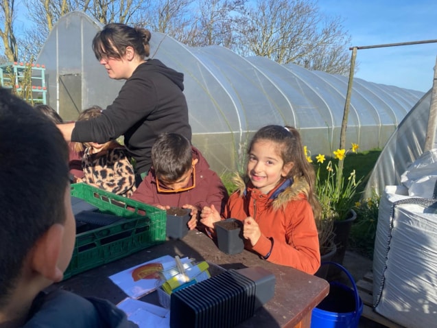 1caafb91-3db3-418e-8187-fcb8c66e4335